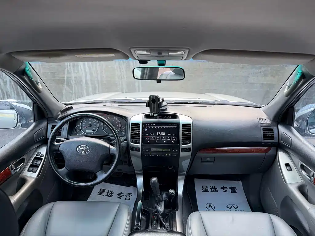 Toyota Prado (Import) — миниатюра 7