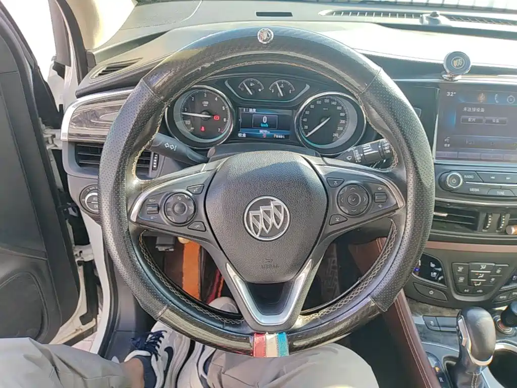Buick Envision Plus — миниатюра 11