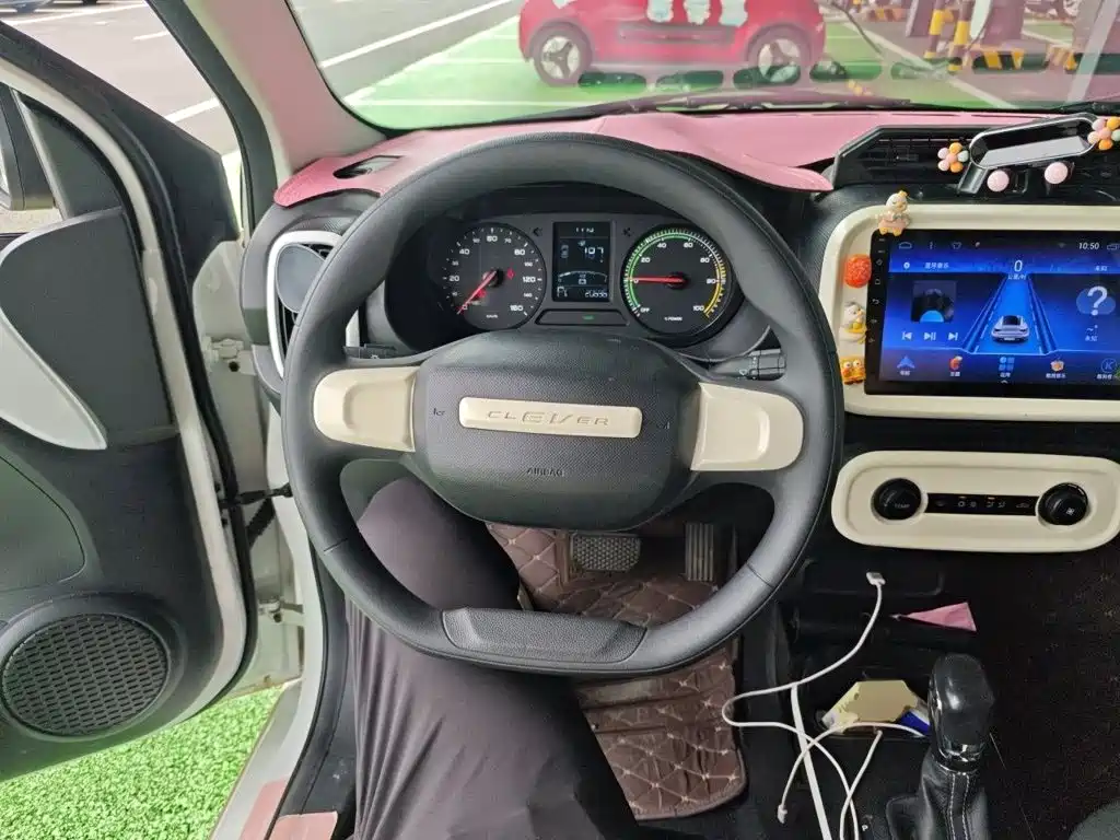 Roewe Clever 2022 311km