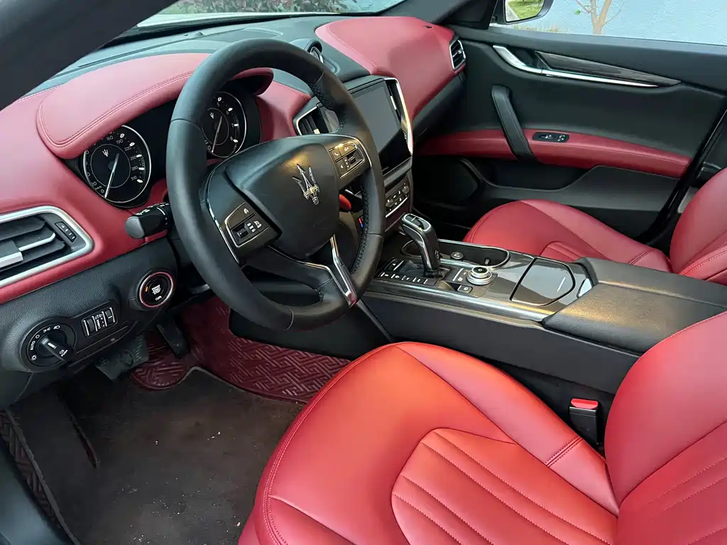 Maserati Ghibli — миниатюра 8
