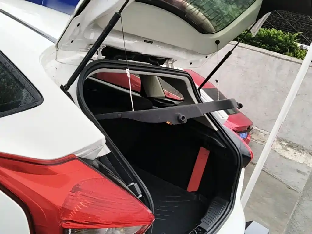 Ford Focus — миниатюра 19