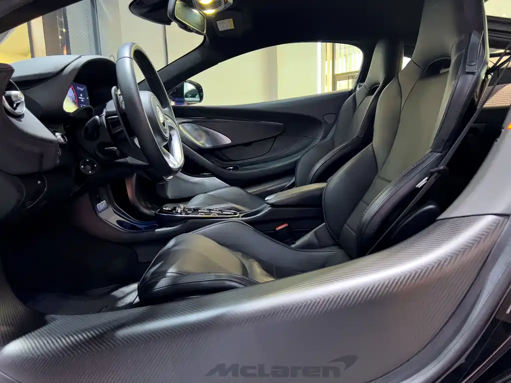 McLaren GT — миниатюра 15