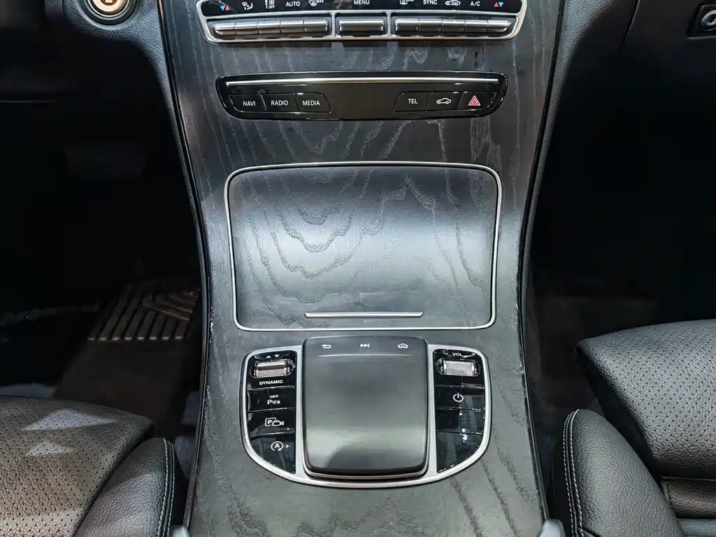 Mercedes-Benz C-Class — миниатюра 9