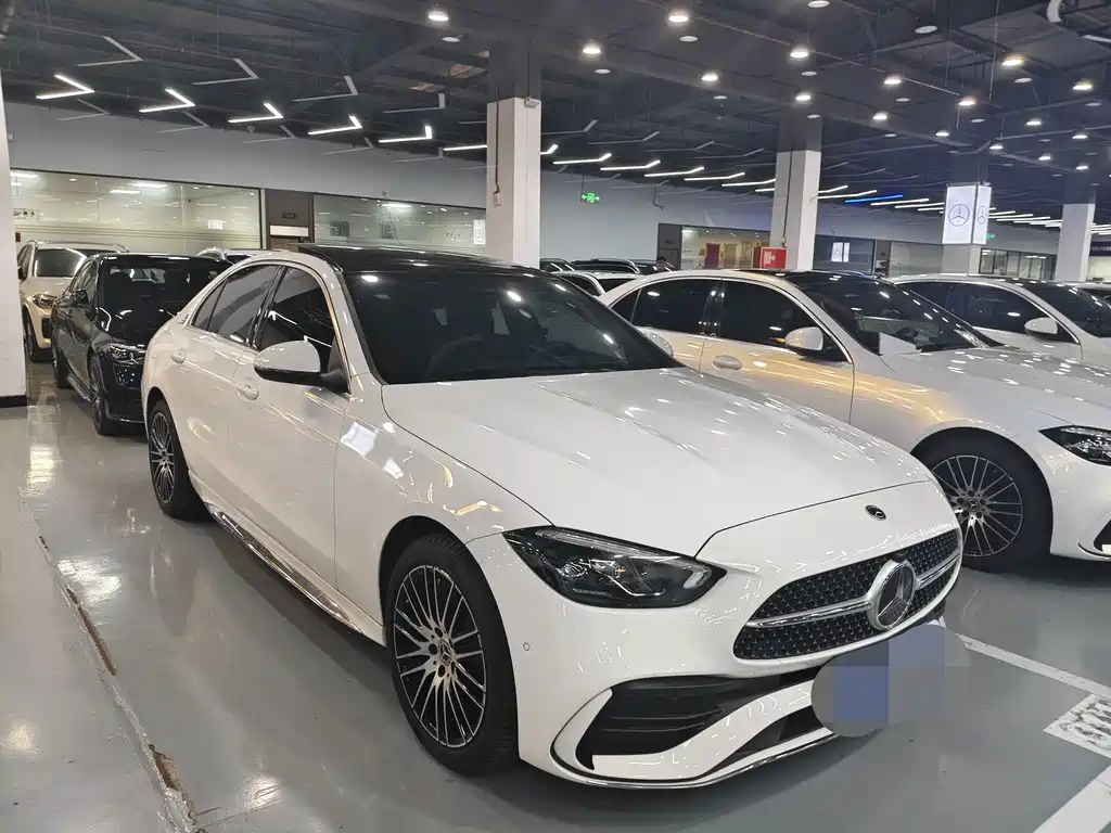 Mercedes-Benz C-Class — миниатюра 3