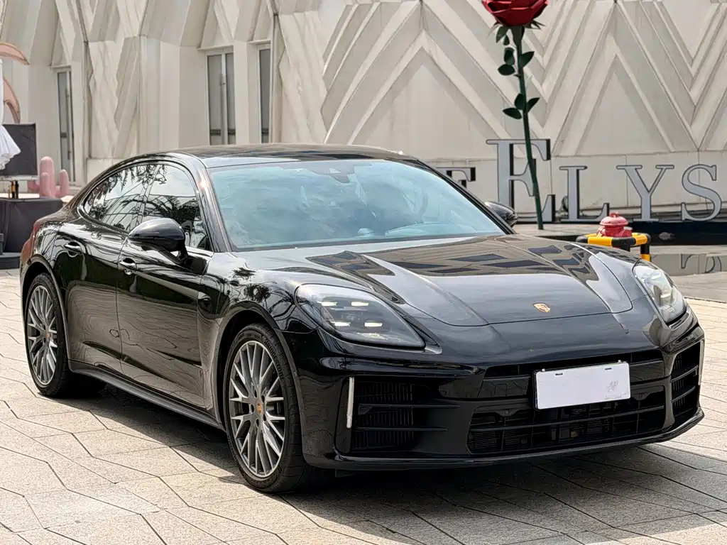 Porsche Panamera — миниатюра 3