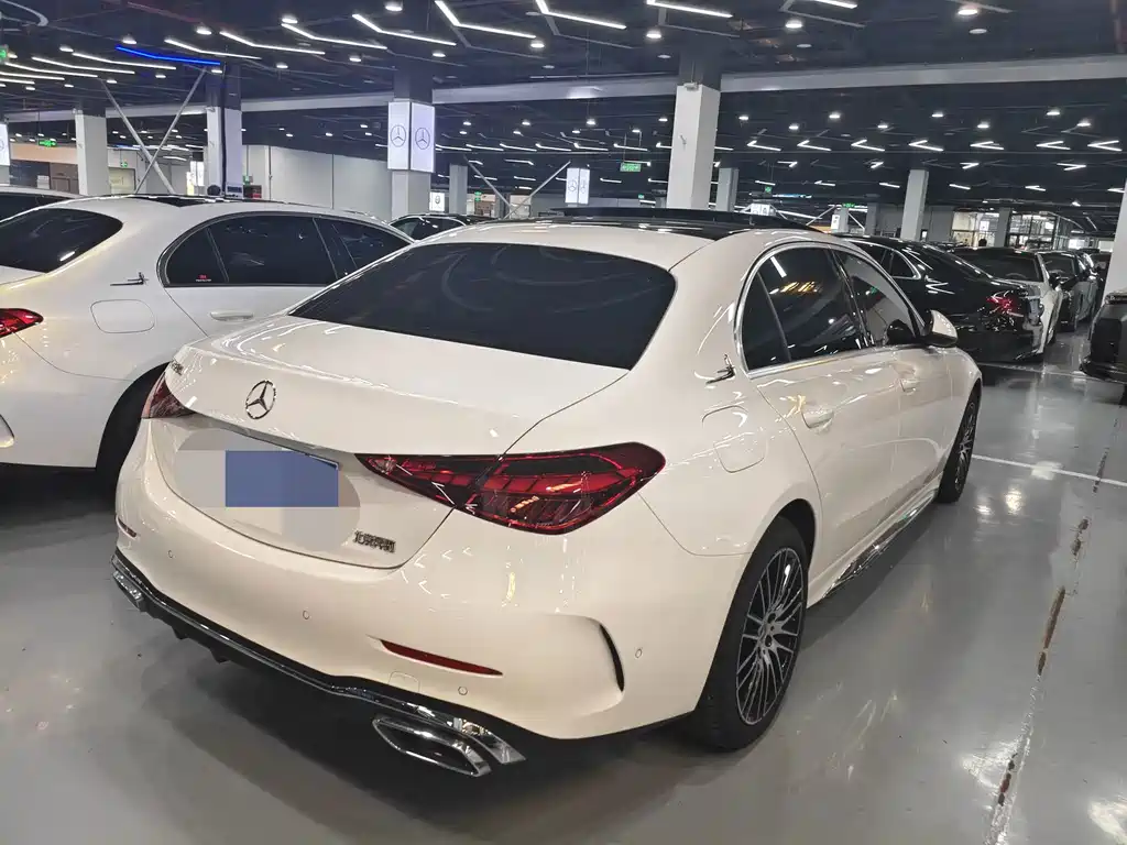 Mercedes-Benz C-Class — миниатюра 24