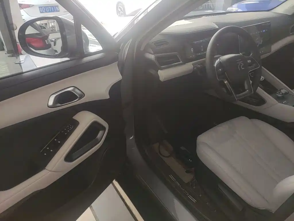 BYD Yuan UP — миниатюра 16