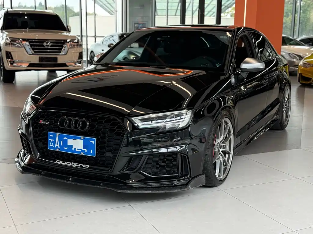 AUDI RS 3