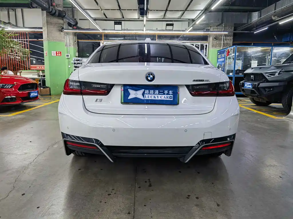 BMW i3 — миниатюра 5