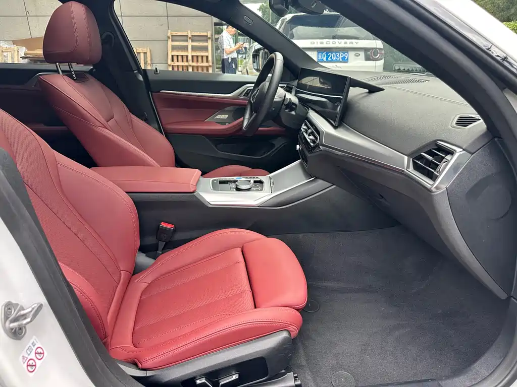 BMW i4 — миниатюра 20