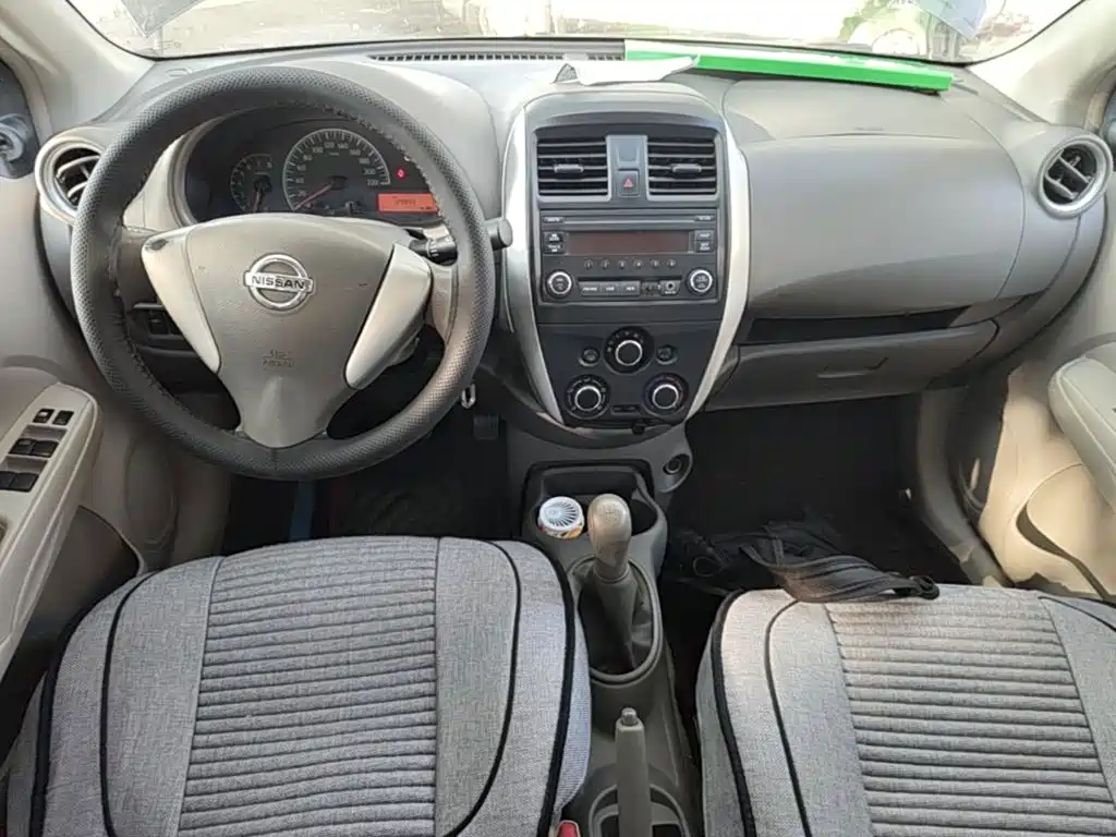 Nissan Sunny — миниатюра 10