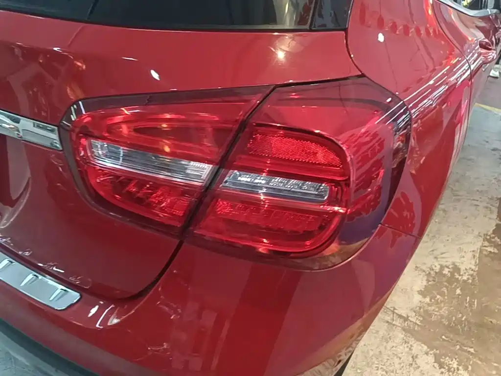 Mercedes-Benz GLA — миниатюра 8