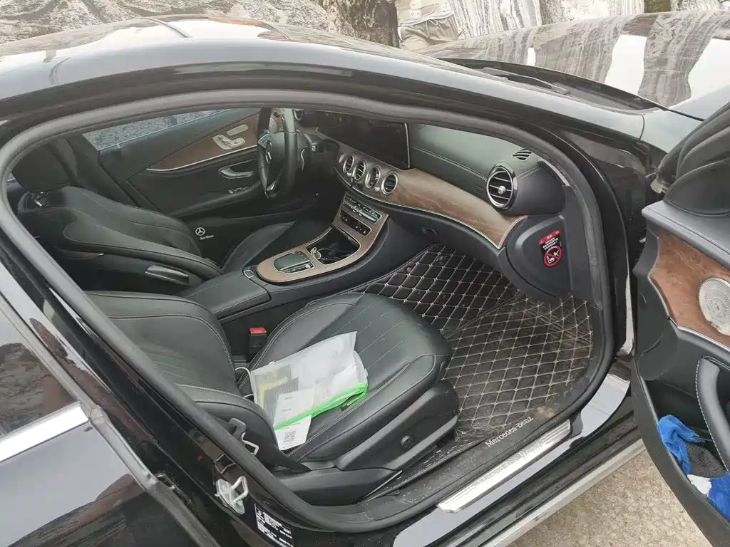 Mercedes-Benz E-Class — миниатюра 20