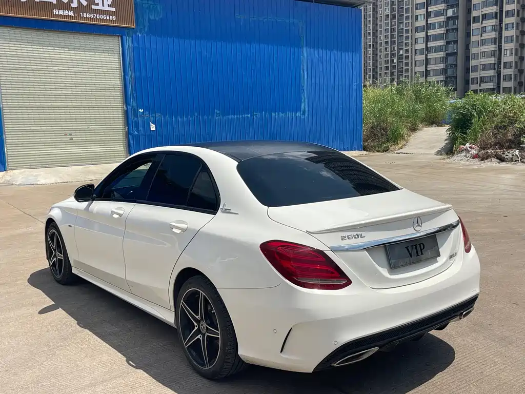 Mercedes-Benz C-Class — миниатюра 6