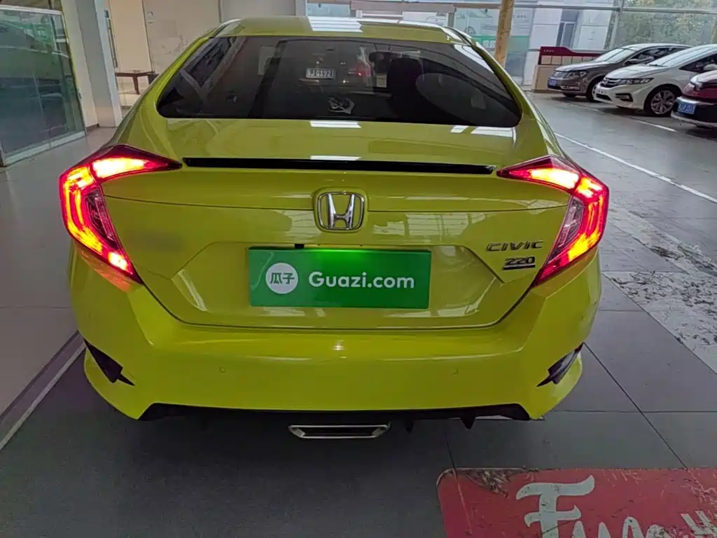 Honda Civic — миниатюра 6