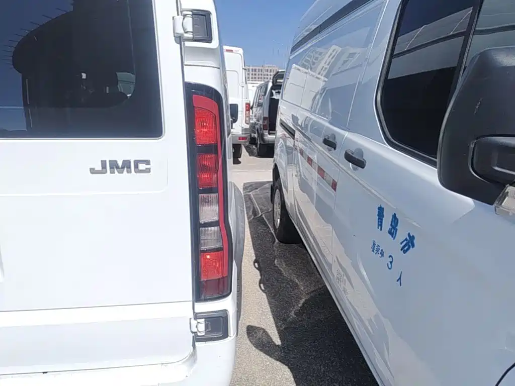 JMC JMC Fushun — миниатюра 24