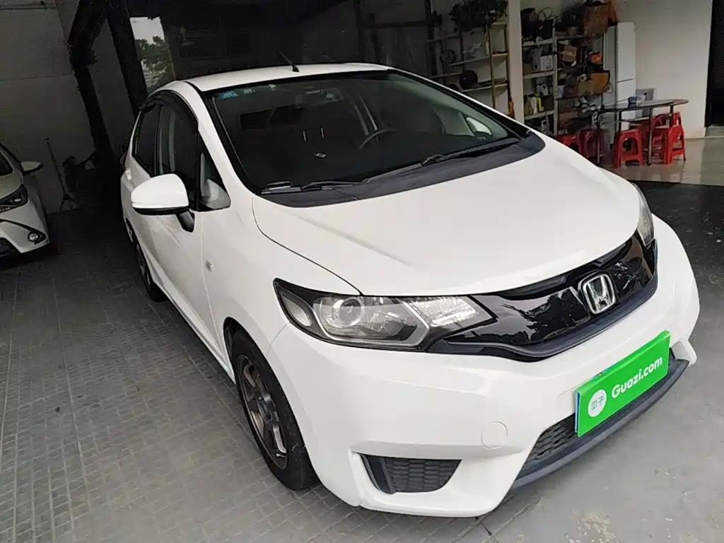 Honda Fit — миниатюра 4