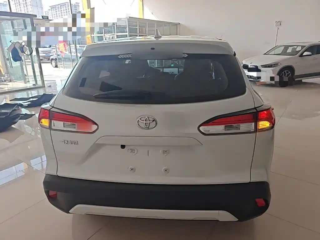 Toyota Corolla Cross — миниатюра 6