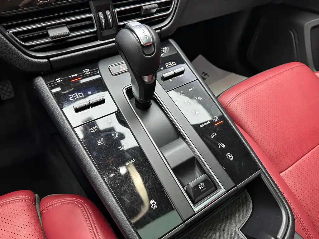Porsche Macan — миниатюра 17