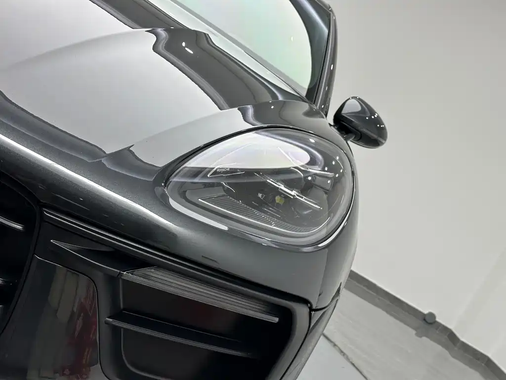 Porsche Macan — миниатюра 19