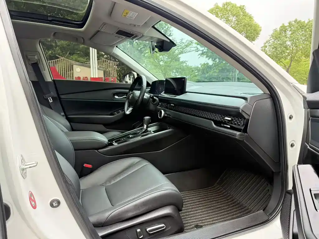 Honda Accord — миниатюра 7