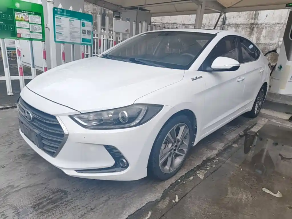 Hyundai Elantra — миниатюра 2