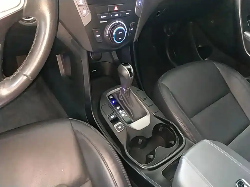 Hyundai Santa Fe — миниатюра 14