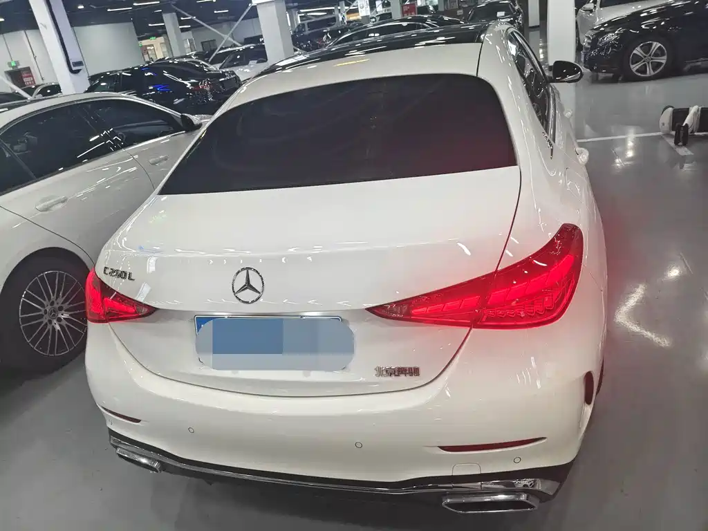 Mercedes-Benz C-Class — миниатюра 21