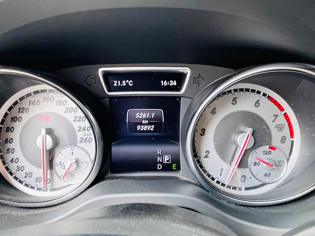Mercedes-Benz GLA (Import) — миниатюра 15