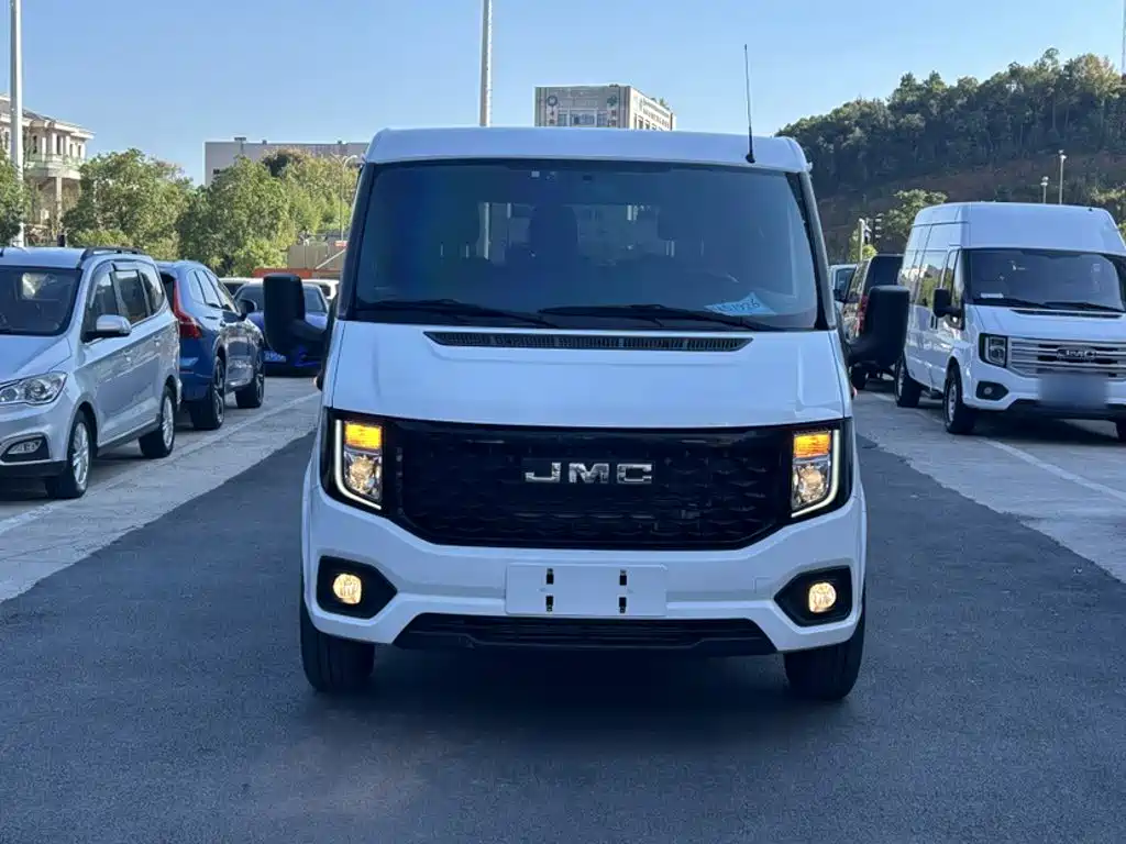 JMC JMC Fushun — миниатюра 6
