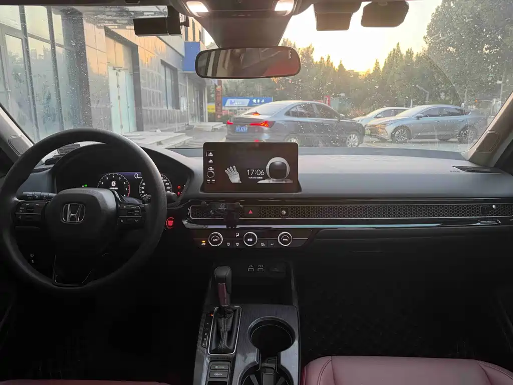 Honda Civic — миниатюра 7