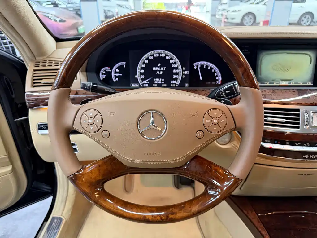 Mercedes-Benz S-Class S 2010 S 500 L 4MATIC