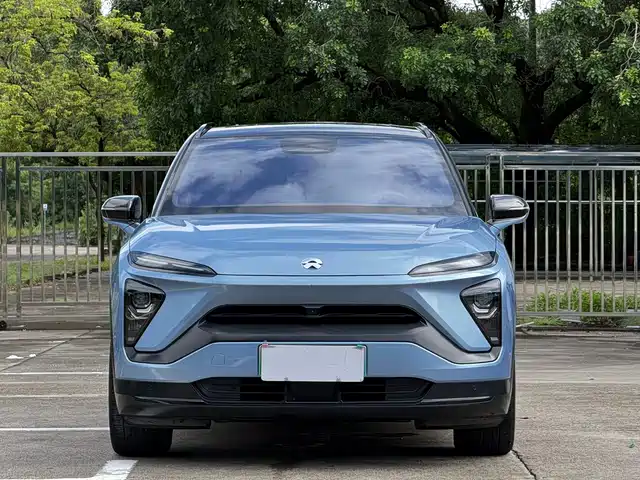 2020 Nio ES6