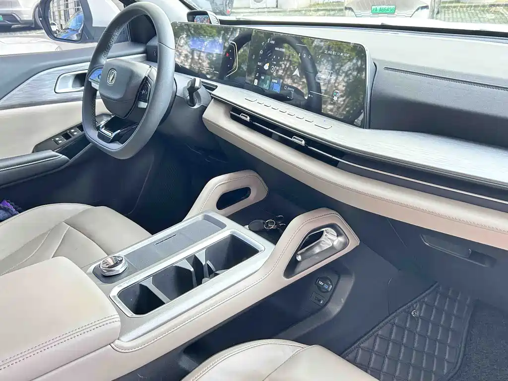 Changan 峰景房车 — миниатюра 10