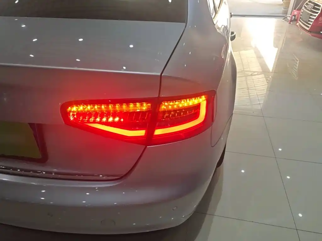 Audi A4L — миниатюра 8
