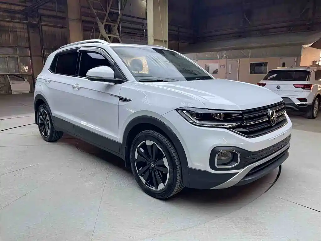 VOLKSWAGEN EXPLORING THE SHADOW