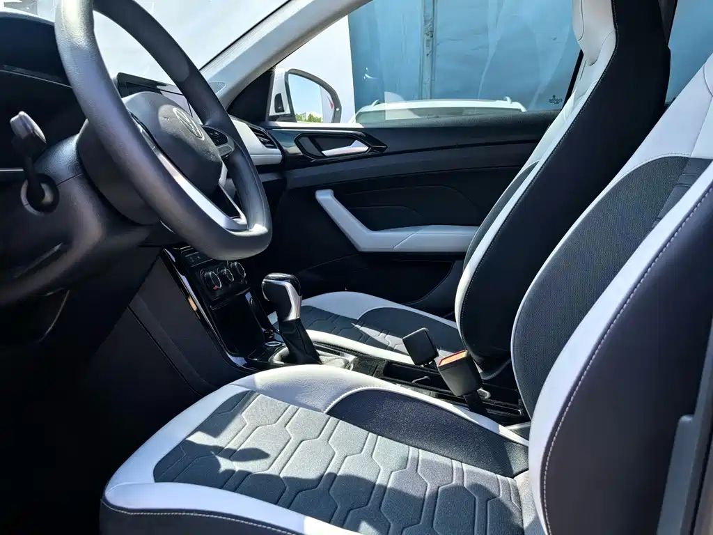 Volkswagen Tharu — миниатюра 5