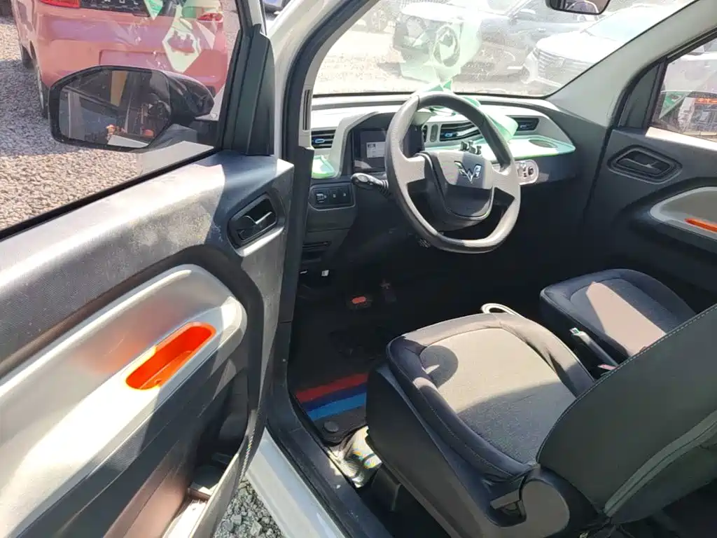 Wuling MINIEV — миниатюра 16