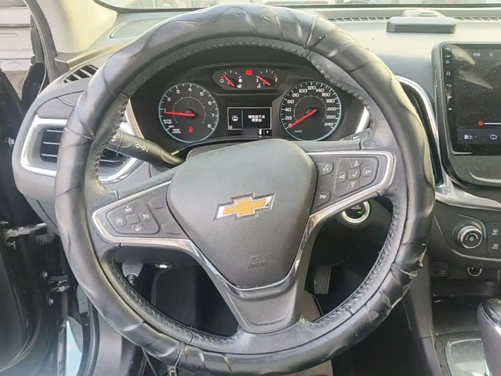 Chevrolet Equinox — миниатюра 11