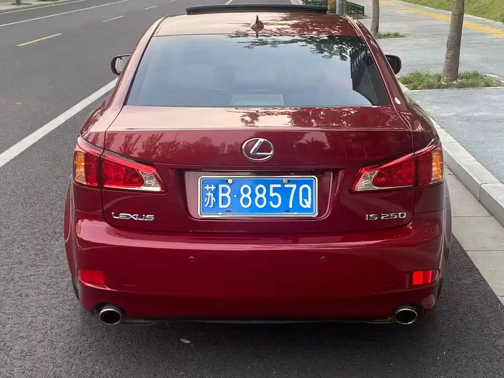 Lexus IS — миниатюра 5