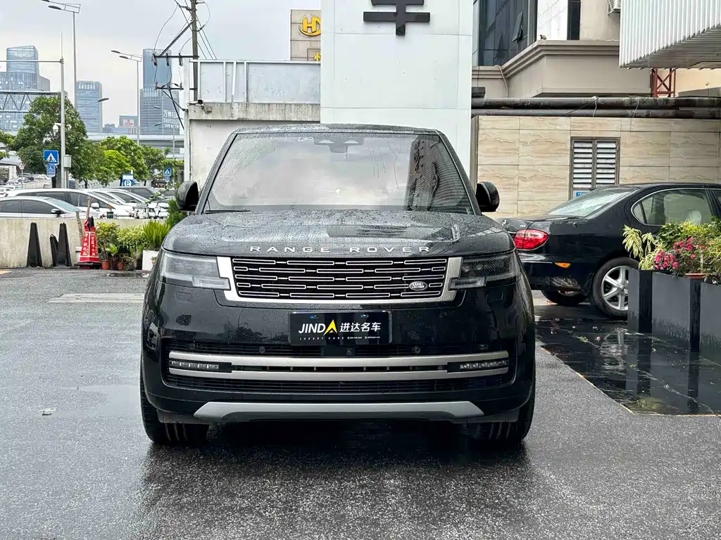 Land Rover Range Rover 2023 3.0 L6 400PS мест Long Wheelbase