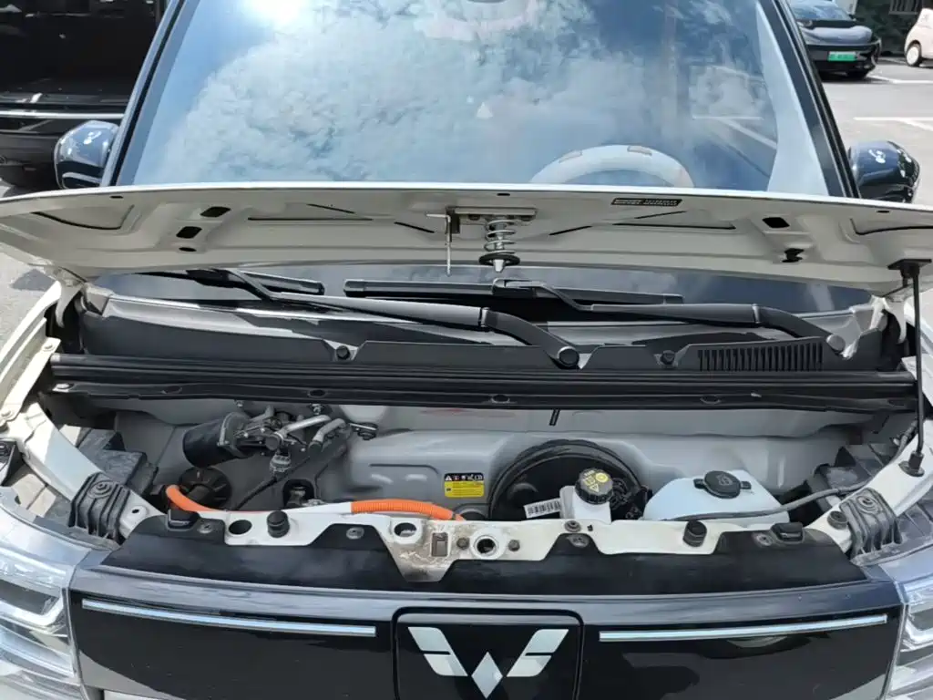 Wuling MINIEV — миниатюра 20