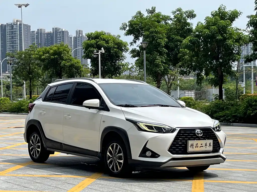 Toyota Yaris L — миниатюра 3