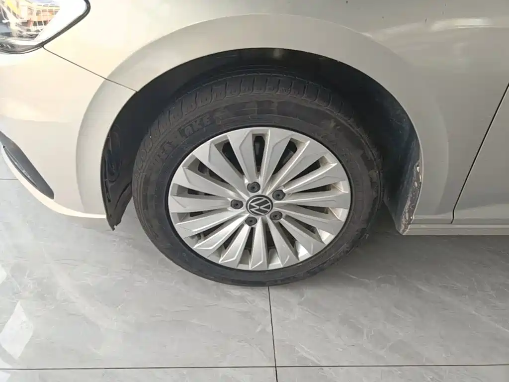 Volkswagen Lavida — миниатюра 23