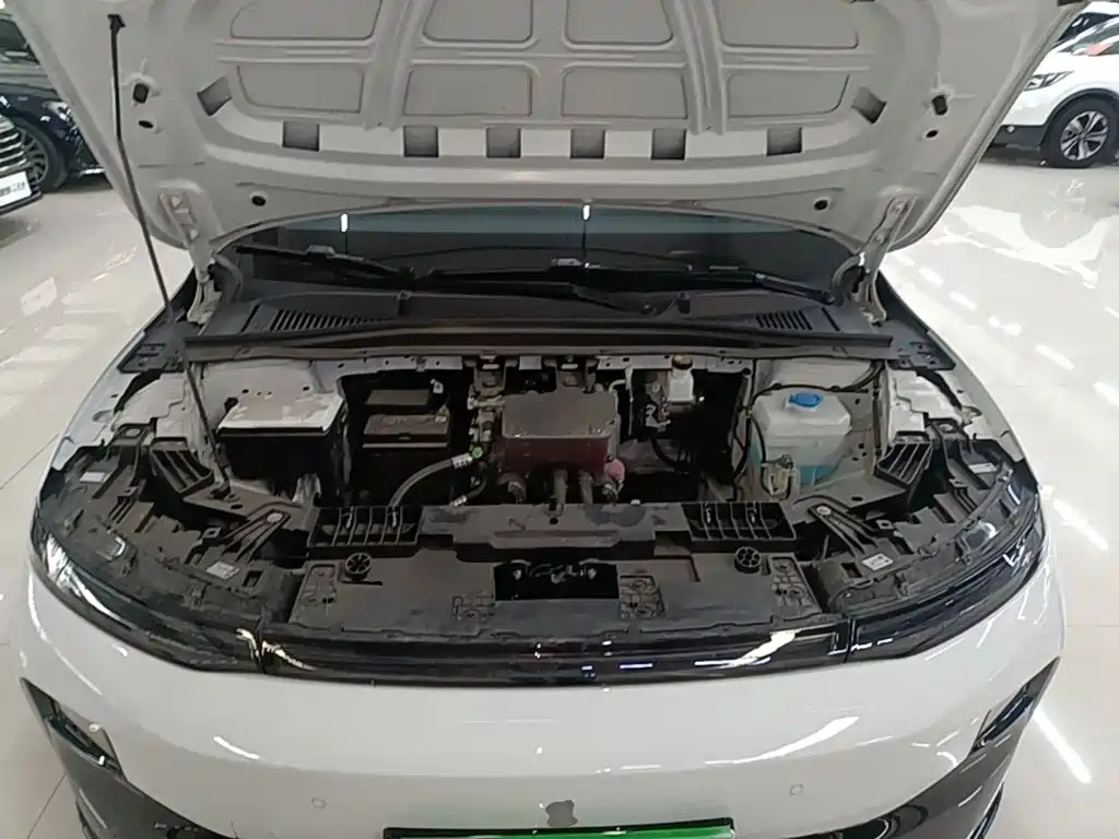 Leapmotor Leapmotor B01 — миниатюра 20