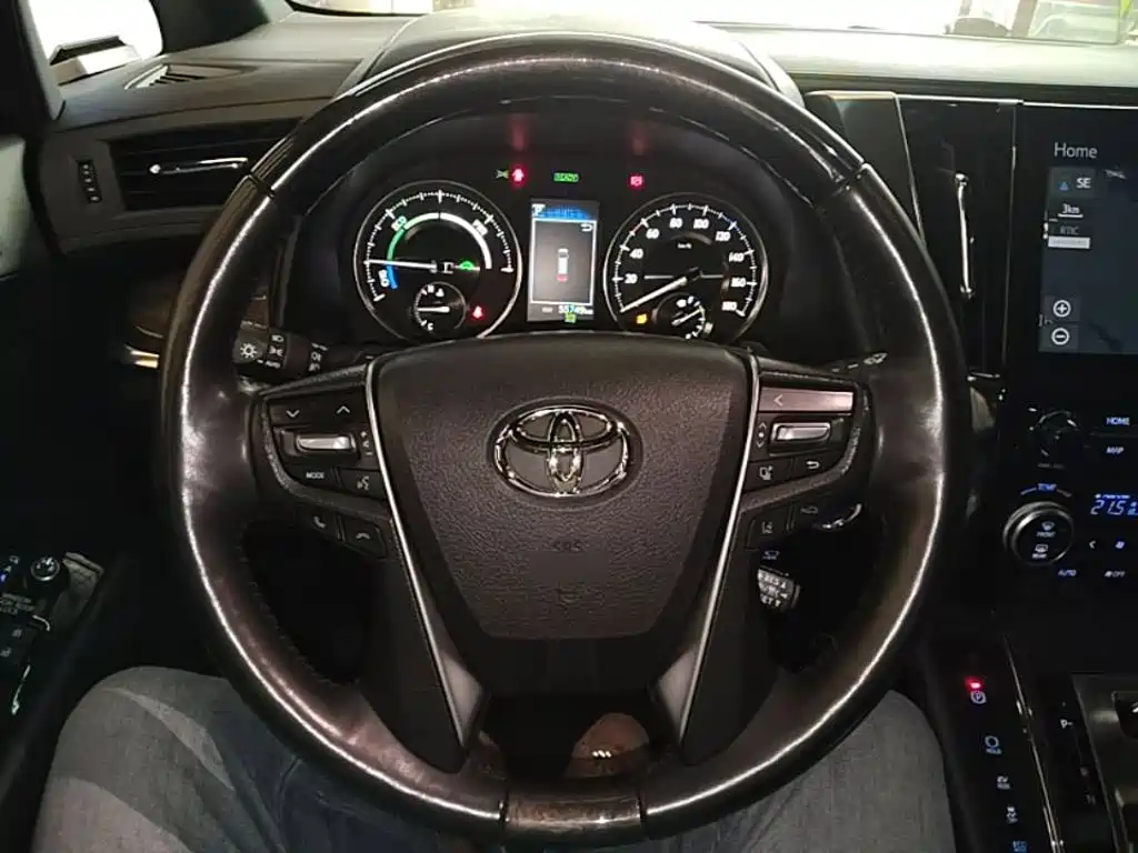 Toyota Vellfire — миниатюра 11
