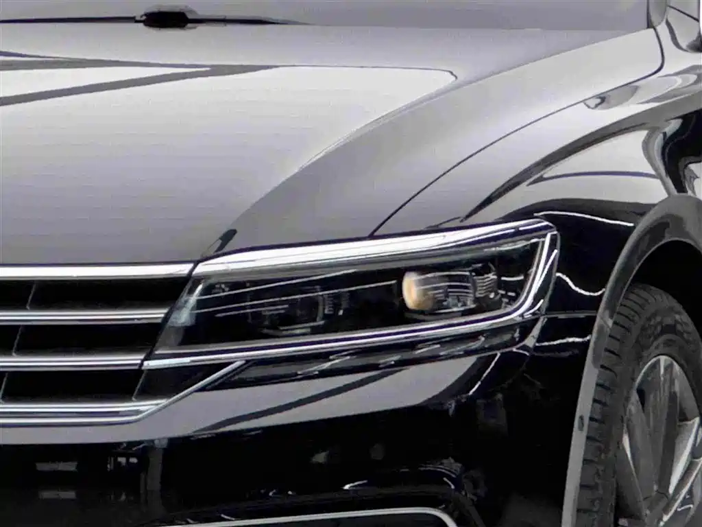 Volkswagen Phideon — миниатюра 3