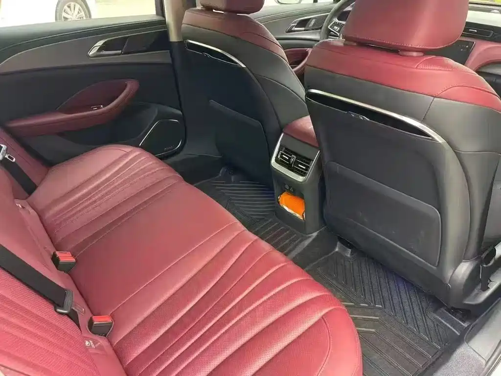 Hongqi Hongqi H5 — миниатюра 6