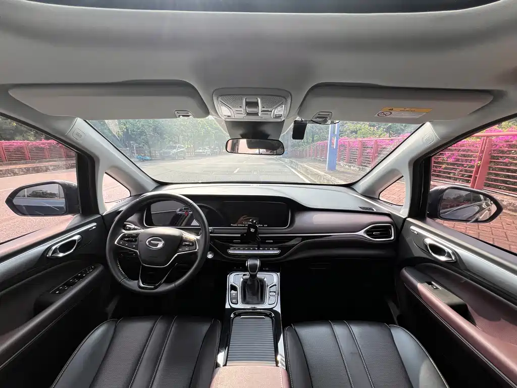 GAC Motor Trumpchi M6 — миниатюра 8