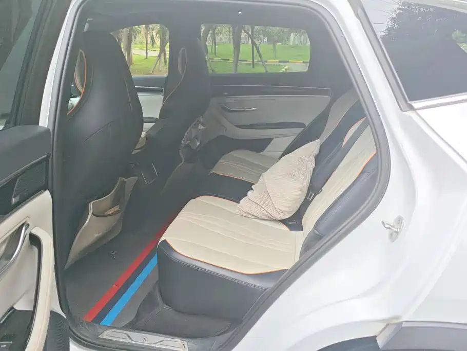 BYD PLUS New Energy — миниатюра 11